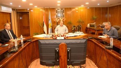 محافظ أسيوط يناقش الاستعدادات النهائية لامتحانات نهاية العام الدراسي