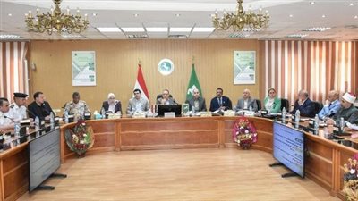 محافظ الشرقية يترأس اجتماع المجلس التنفيذي ويهنئ الرئيس السيسي بهذه المناسبات