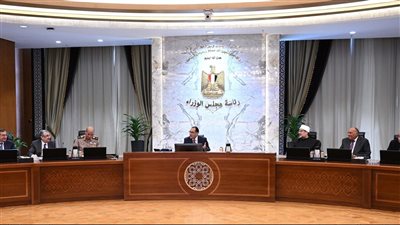 رئيس الوزراء يهنئ الأقباط بمناسبة عيد القيامة المجيد