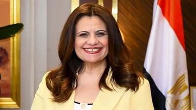 وزيرة الهجرة توضح آخر مستجدات مبادرة السيارات