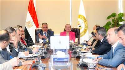 وزيرة البيئة ومحافظ الفيوم يتابعان الموقف التنفيذى لمشروع الملاذ الآمن للحياة البرية