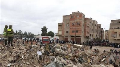 انهيار بنايتين في فاس المغربية يخلف 22 قتيلًا و16 مصابًا وسط تساؤلات عن بنية البناء وتطبيق القوانين