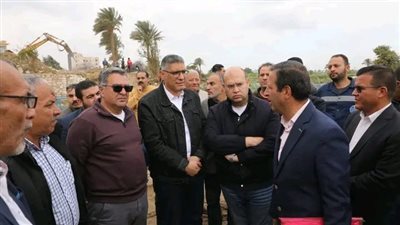 محافظ الجيزة يتفقد الأعمال الجارية بممشى 