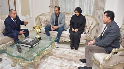 وزير الرياضة ومحافظ بورسعيد يقدمان واجب العزاء في وفاة السباح يوسف محمد