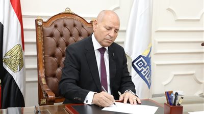 محافظ القاهرة: بدء التشغيل التجريبي لمحور صلاح سالم البديل تمهيدًا لفك وإزالة كوبري السيدة عائشة