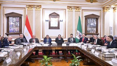 الجيزة وجامعة القاهرة تتفقان على تفعيل 40 ساعة مشاركة مجتمعية للطلاب في محو الأمية والتنمية المحلية