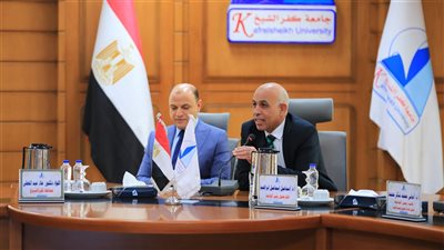 مجلس جامعة كفر الشيخ يستعرض إنجازات التنمية ويُثمن دعم المحافظة للمشروعات القومية