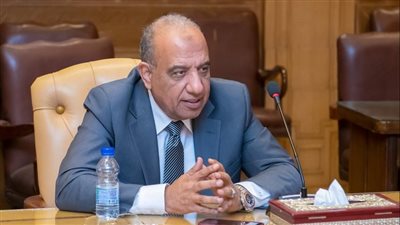 وزير الكهرباء يتابع منظومة الخدمات الإلكترونية ويشدد على سرعة الاستجابة للشكاوى