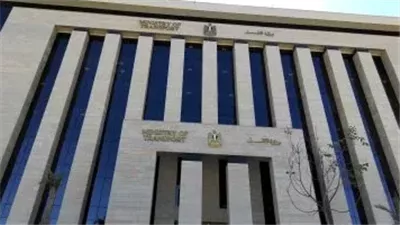 وزارة النقل تناشد المواطنين الالتزام بقواعد سلامة السكك الحديدية 