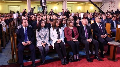 وزيرة التنمية المحلية تشارك الطائفة الإنجيلية احتفال عيد الميلاد المجيد بكنيسة قصر الدوبارة