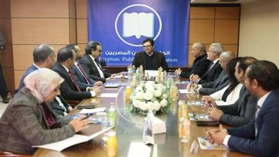 لتطوير صناعة الكتاب.. وزير الثقافة يبحث مع اتحاد الناشرين المصريين