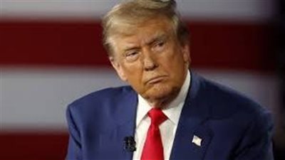 ترامب ينفي الحرب مع فنزويلا ويخطط للسيطرة على قطاع النفط