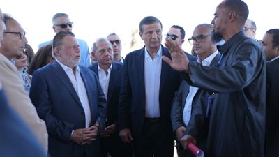 محافظ البنك المركزي ووزير الزراعة يتفقدان قرى مستفيدة من مشروع دعم صغار المزارعين في أسوان