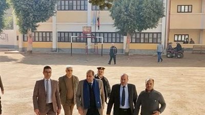 النيابة الإدارية تباشر التحقيق في واقعة سقوط تلميذ من الطابق الأول بمدرسة في أسيوط
