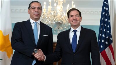 مباحثات أمريكية-قبرصية حول مكافحة المخدرات والاحتجاجات الإيرانية وتعزيز التعاون الأوروبي
