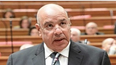 رئيس مجلس الشيوخ يهنئ المستشار هشام بدوي بانتخابه رئيسا لمجلس النواب