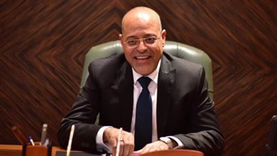 وزير العمل يعتمد 3.1 مليون جنيه لدعم 443 عاملًا من العمالة غير المنتظمة في 23 محافظة