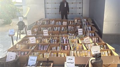 بحوزته 700 ألف قطعة..الداخلية تلقي القبض على عامل يدير ورشة لتصنيع الألعاب النارية بالفيوم