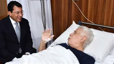 حقيقة وفاة حسن شحاتة.. ابنه كريم يكشف تفاصيل جراحة الـ 14 ساعة ويوجه رسالة نارية لمروجي الشائعات