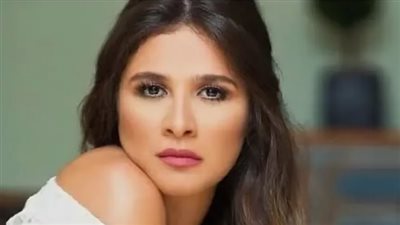 القصة الكاملة وراء تصدر ياسمين عبدالعزيز مواقع التواصل الاجتماعي 