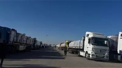 168 شاحنة مساعدات إنسانية تغادر معبر رفح لدعم قطاع غزة