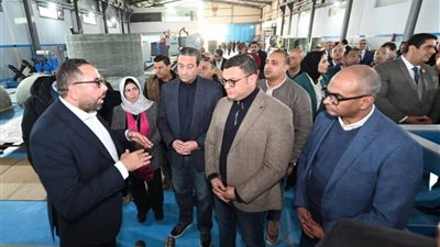 وزير الإسكان ومحافظ دمياط يتفقدان المنطقة الحرة ويدعمان المصانع الوطنية لتحلية مياه البحر