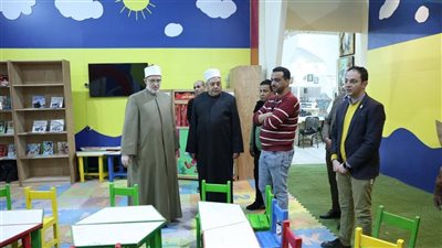 وكيل الأزهر يتفقد جناح الأزهر بمعرض القاهرة الدولي للكتاب