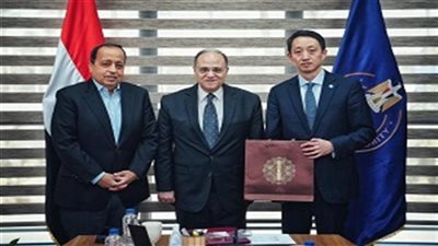   لتعزيز الاكتفاء الذاتي.. هيئة الدواء المصرية تبحث توطين صناعة الأنسولين مع 