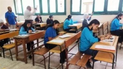 ظهرت الآن أم لا؟ حقيقة إعلان نتائج الثاني الثانوي الترم الأول عبر موقع الوزارة