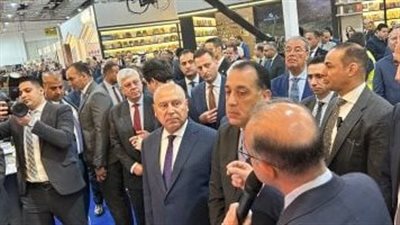 مدبولي يتفقد جناح مركز المعلومات في افتتاح معرض الكتاب 2026