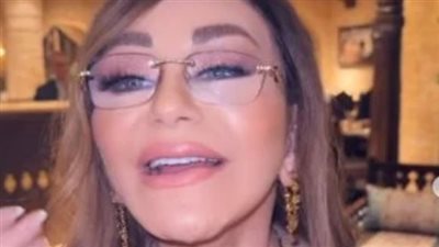 مطربة الجيل في ثوبها الجديد.. هل خضعت ميادة الحناوي لعمليات تجميل أم اتبعت نظاماً صحياً صارماً؟