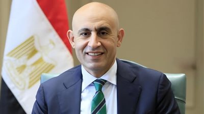 وزير التعليم يصدر قرارًا بحركة تغييرات وتنقلات لمديري ووكلاء المديريات التعليمية