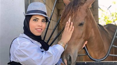 بلمسات نشوه رضا.. استمتع بافتتاح أكاديمية الزهراء بين النعام والخيل والبجع
