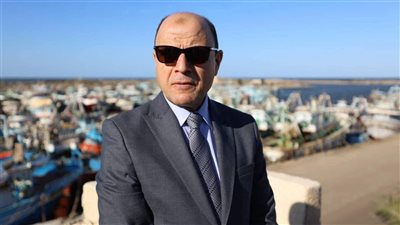  استمرار توقف حركة الملاحة والصيد بميناء البرلس