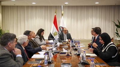 فرص استثمارية واسعة في أقمشة الجينز.. لقاء تاريخي بين مصر والمستثمرين الأتراك