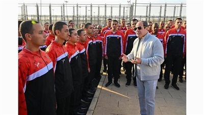 الرئيس السيسي: الوزارات المختصة هي التي تضع للدارسين التابعين لها بالأكاديمية العسكرية البرامج والمناهج الفنية