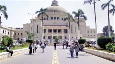 قدرها 2000 جنيه.. رئيس جامعة القاهرة يقرر صرف مكافأة للعاملين والهيئة المعاونة