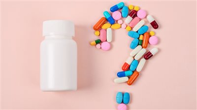 أضرار تناول المضاد الحيوي على معدة فارغة