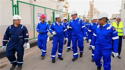 وزير البترول يشيد بشركة إيلاب لقدرتها على تلبية الطلب المحلي وتصدير منتجاتها عالميًا