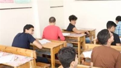 العدالة وتكافؤ الفرص.. كيف تمت أعمال تصحيح الشهادة الإعدادية في محافظة أسيوط؟