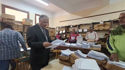 مدير تعليم قنا : استمرار أعمال المراجعة والرصد داخل كنترول الشهادة الإعدادية 
