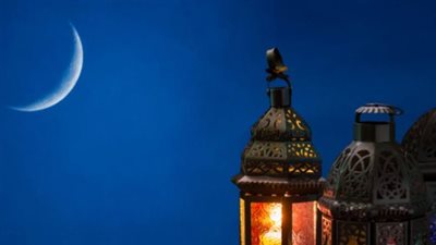 المعطيات الفلكية ومدة مكوث الهلال في سماء القاهرة ومكة