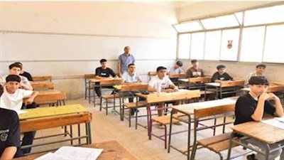 مديرية التعليم بأسيوط تبدأ توزيع نتائج الإعدادية على المدارس بعد إتاحتها إلكترونياً اليوم