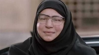 عبلة كامل تكسر صيام السنين: هل مهد إعلان شركات الاتصالات لعودة 