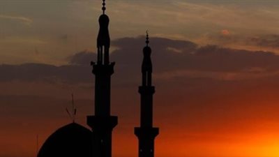 حكم الصلاة وقت شروق الشمس: متى تحرم ومتى تجوز شرعاً؟