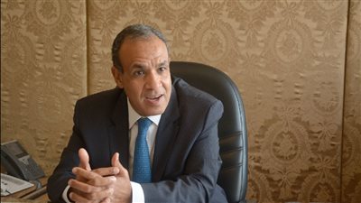 مصر تؤكد التزامها بحماية التراث وتعزيز التعليم خلال لقاء مع مدير اليونسكو