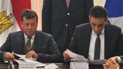 مساعد وزير الخارجية ومحافظ دمياط يفتتحان مكتب التصديقات والخدمات القنصلية بمحافظة دمياط