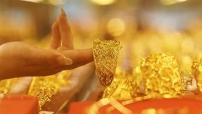 مفاجأة في سعر الذهب خلال ختام تعاملات الجمعة.. عيار 24 يسجل 7600 جنيه