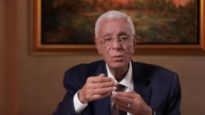 السيرة الذاتية الكاملة للدكتور حسام موافي.. من بكالوريوس 1983 إلى ريادة الحالات الحرجة