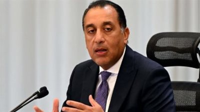 رئيس الوزراء يعود إلى القاهرة بعد نجاح مشاركته في 